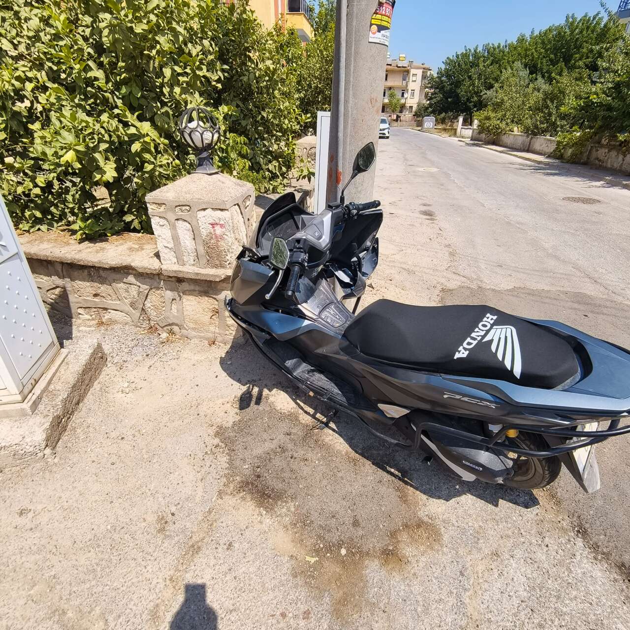 Muğla’da Otomobil ile Motosiklet Çarpıştı 1
